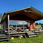 Cabana Lago Frio - Coyhaique